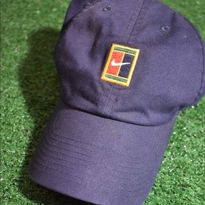 Navy Blue Nike dad hat new with tags
